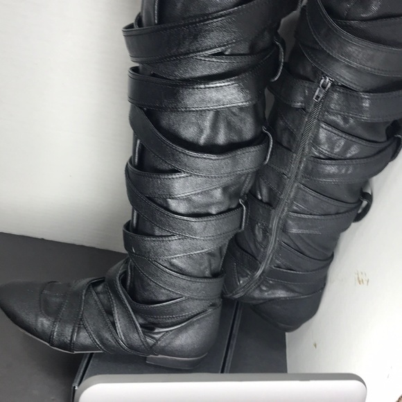 Black over knee fashion boot - Picture 4 of 8